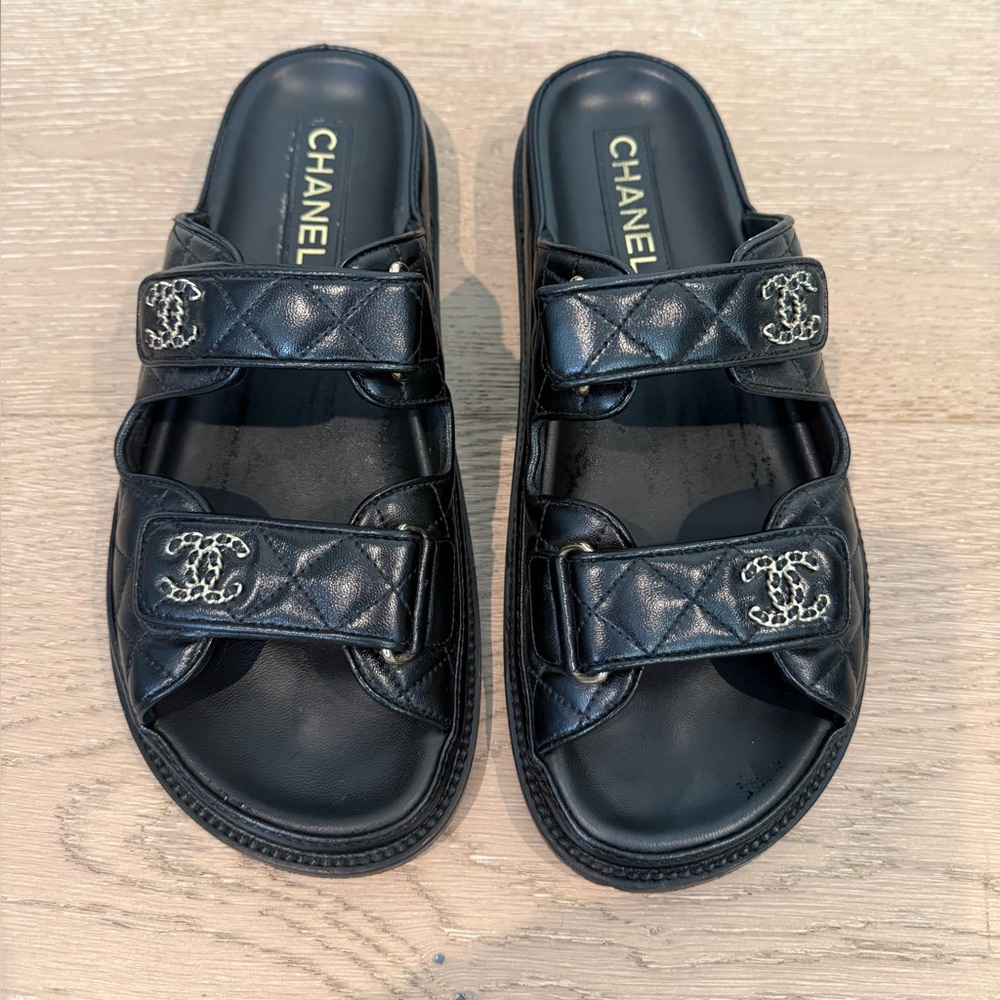 100% authentic CHANEL Black Calfskin “dad” Sandals with CC Logo size39 - Picture 3 of 8